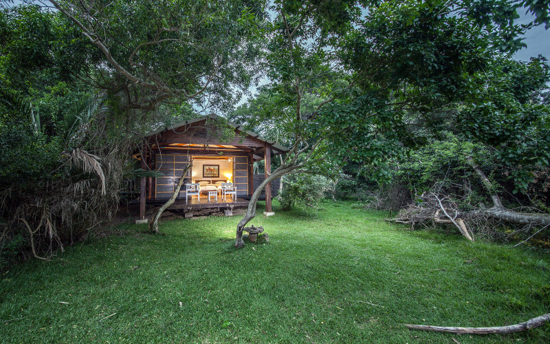 Makakatana Bay Lodge